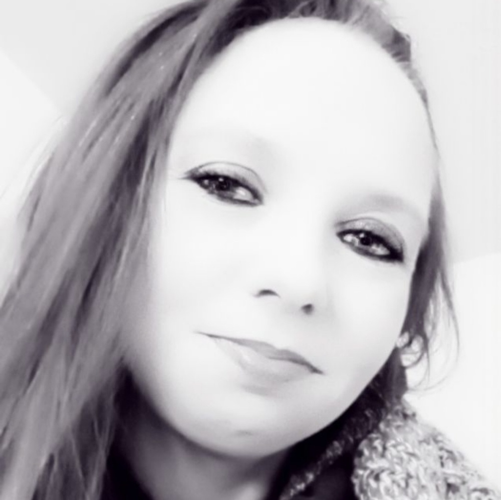 Meet your Posher, Pamela